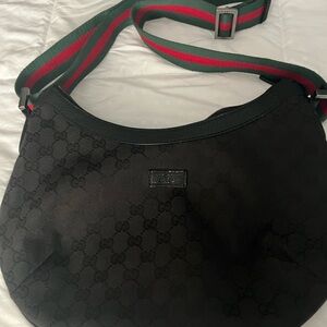 Gucci Monogram Canvas Bag in black with green/red signature strap